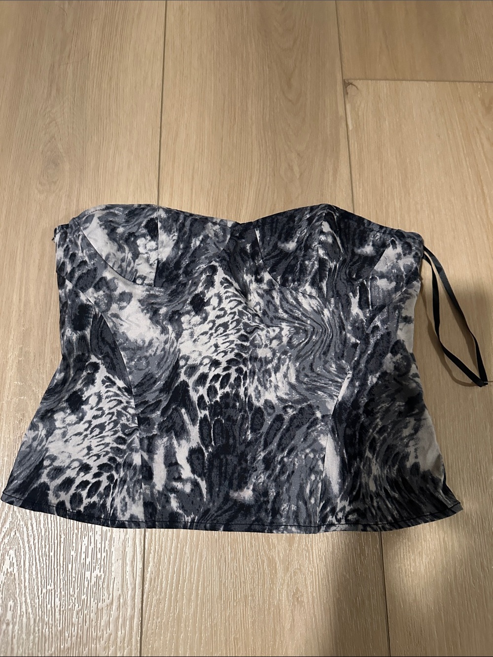 silence + noise Strapless Bustier Top in Black & White Pattern